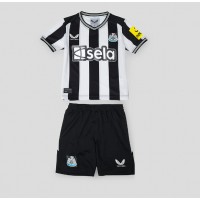 Otroški Nogometni dresi Newcastle United Domači 2023-24 Kratek Rokav (+ Kratke hlače)